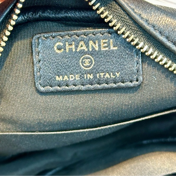 RARE Chanel CC Logo Lucky Charms Mini Crossbody Bag - Picture 5 of 6